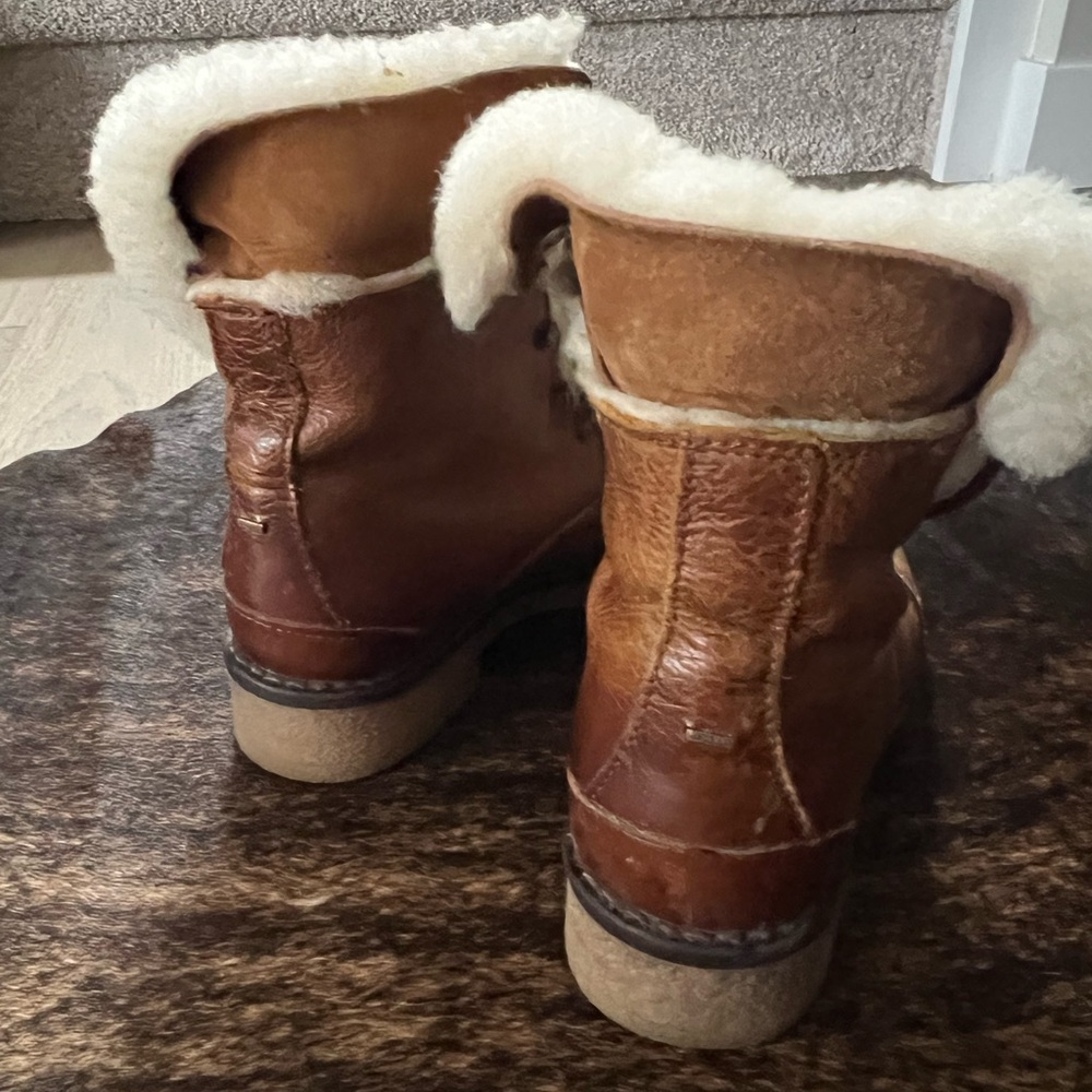 Pajar Leather Winter Boots - Lamb Lined Hiker Style - Picture 5 of 9